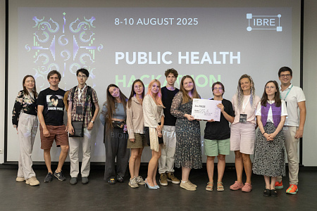 Ученый ФМБЦ им.А.И. Бурназяна ФМБА России принял участие в Хакатоне Общественного здоровья - 2025 в Казахстане