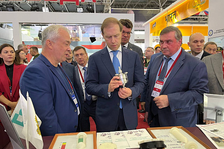 Электронные системы медосмотров и мобильные комплексы. ФМБЦ им. А.И. Бурназяна на форуме "Армия-2023"