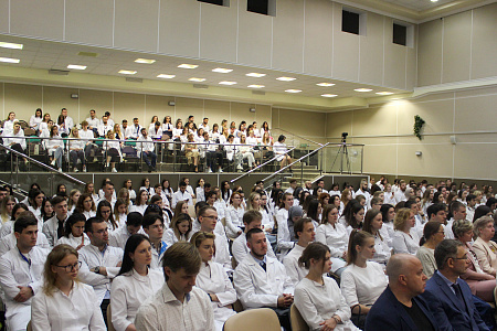 Вероника Скворцова поздравила с Днем знаний ординаторов и студентов ФМБЦ им.А.И. Бурназяна