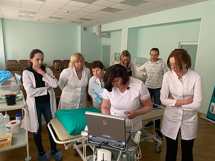 В ФМБЦ им. А.И. Бурназяна прошел мастер-класс по ботулинотерапии