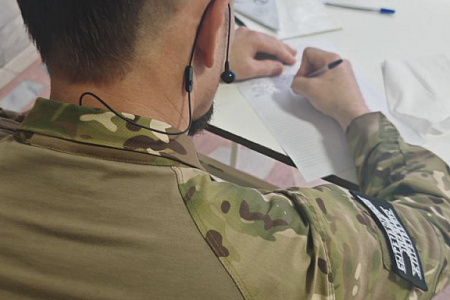 В ФМБЦ им.А.И. Бурназяна ФМБА России состоялся тренинг по антистрессовому дыханию для военнослужащих, которые находятся на лечении и реабилитации в Центре