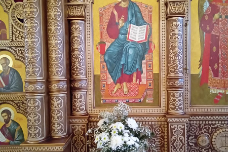 В храмовом корпусе во имя святителя Луки Крымского ФМБЦ им. А.И.Бурназяна ФМБА России 6 января 2023 года   в Рождественский Сочельник прошло уставное богослужение