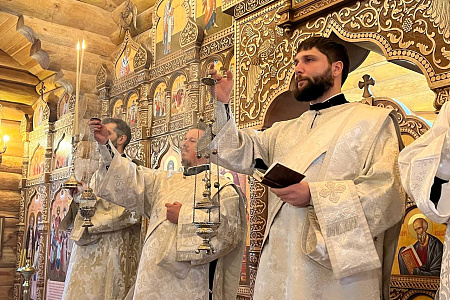 Григорий, митрополит Воскресенский, совершил Великое освящение больничного храмового корпуса ФМБЦ им. А.И. Бурназяна ФМБА России