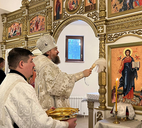 Григорий, митрополит Воскресенский, совершил Великое освящение больничного храмового корпуса ФМБЦ им. А.И. Бурназяна ФМБА России